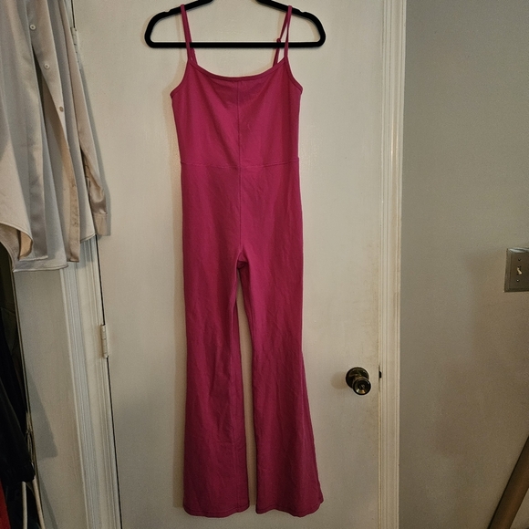 Wilfred Free Aritzia Hot Pink Divinity Kick Flare Jumpsuit Size Medium - Picture 5 of 6